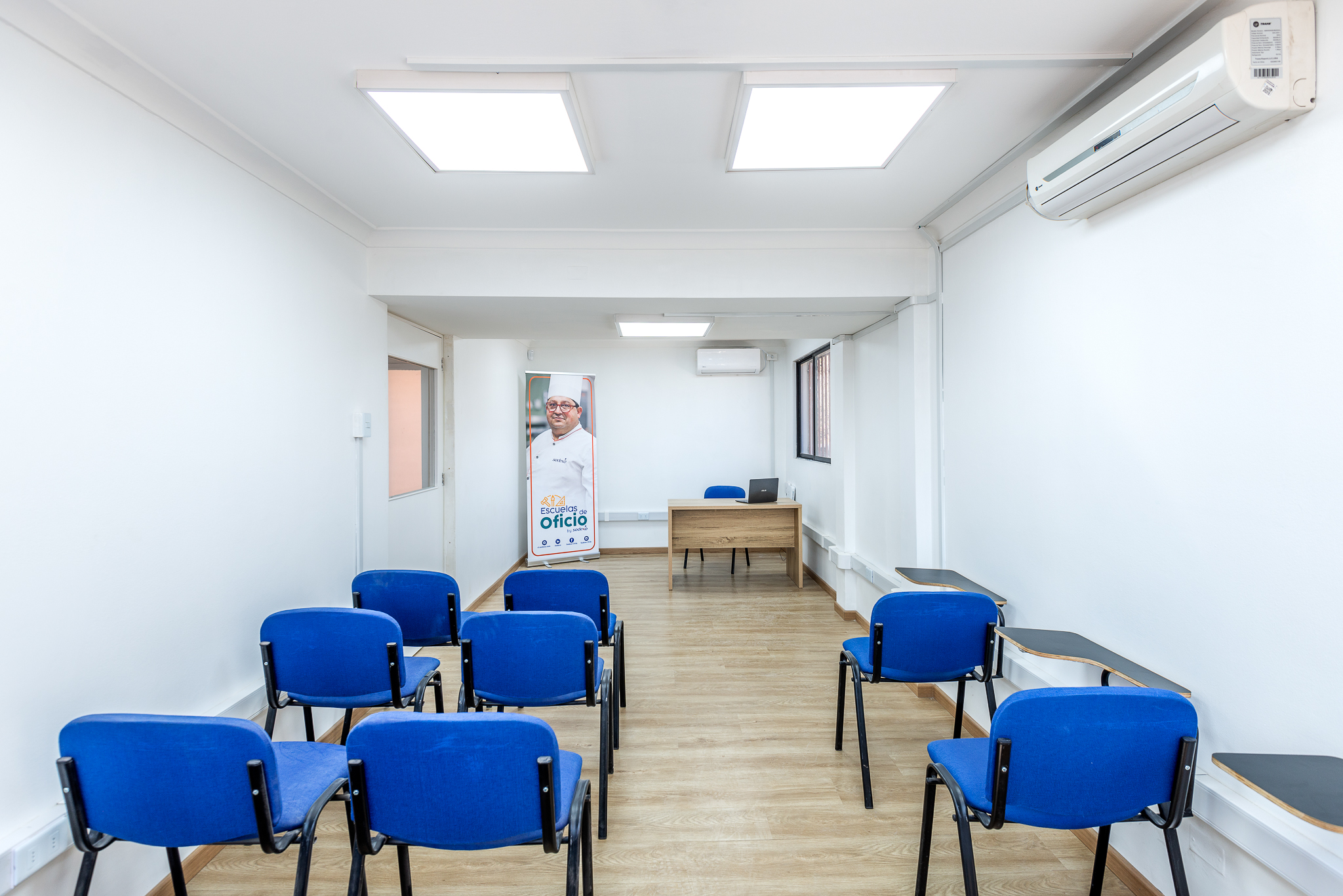 Sala del Centro de Capacitación FUCAEP Santiago