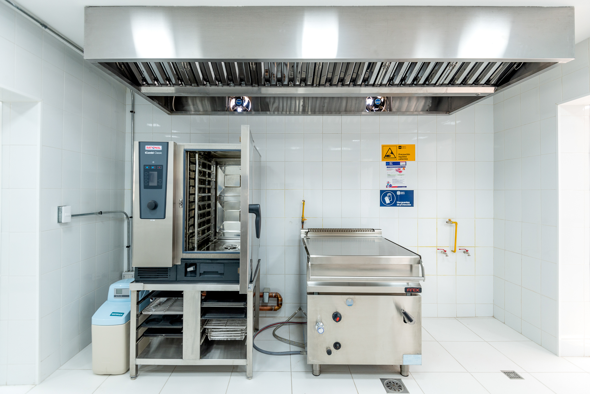 Cocina industrial del Centro FUCAEP Santiago